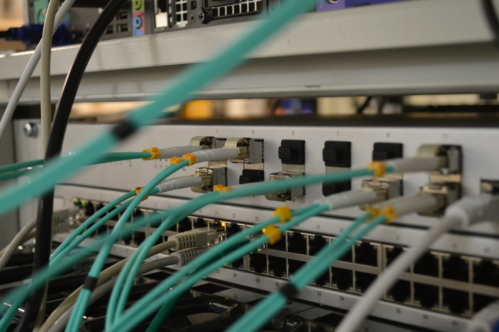 Structured cabling on core network switches